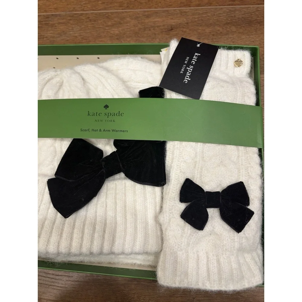 Kate Spade New York Velvet Cable Bow 3pc Box Set Hat‎ Scarf Arm Warmers NEW